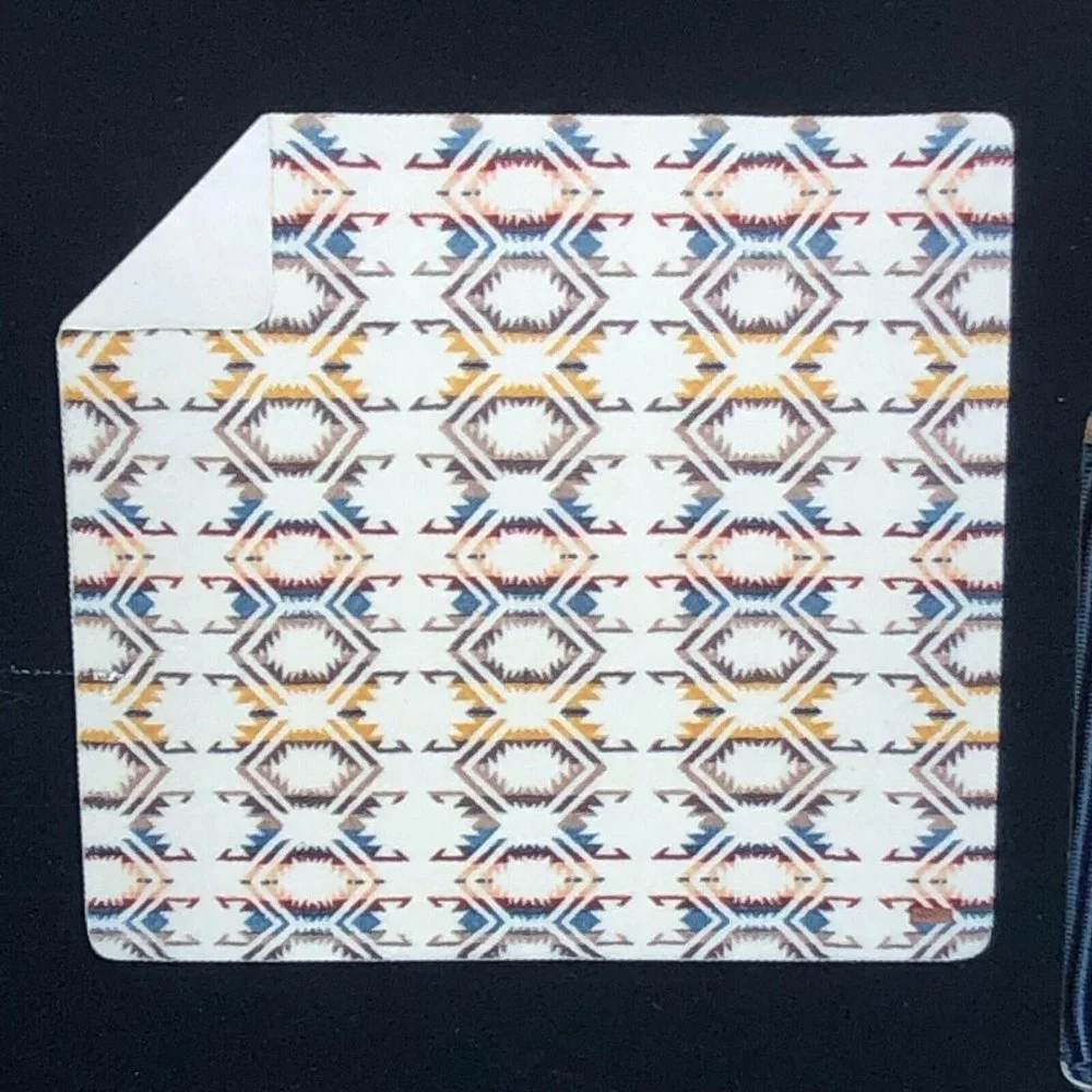 Pendleton Sherpa Fleece Blanket King White S Multi New 112 X 92 Inches New - Picture 7 of 11